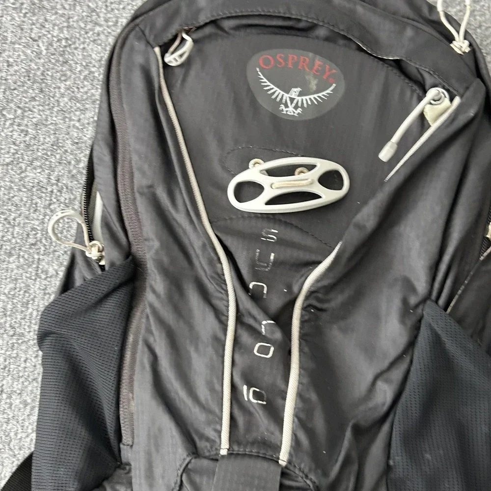 Osprey‎ Syncro 10 Hydration Backpack 10L Black Mens Medium Raincover Hiking